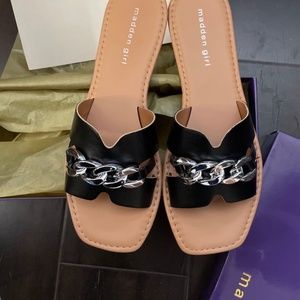 Women sandals
